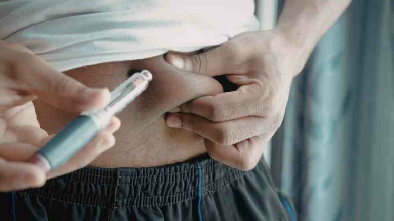 Weight loss injection into stomach