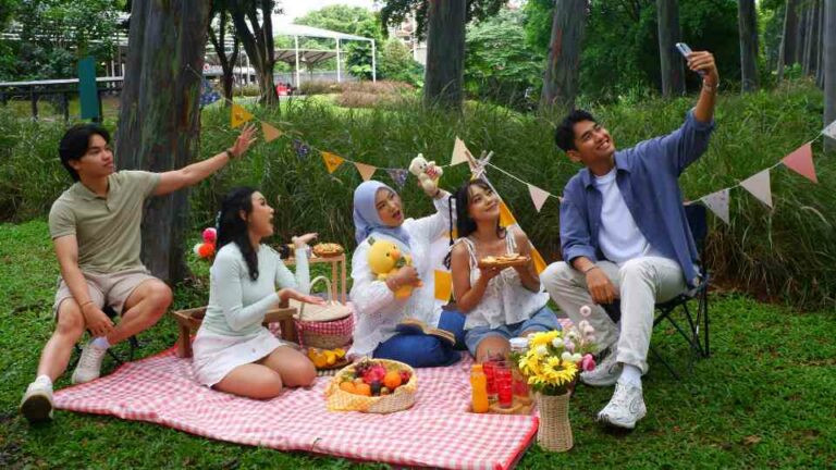 Family enjoying a picnic without worry of insect bites